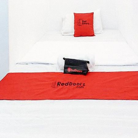 Reddoorz At San Antonio Binan Laguna Exterior foto